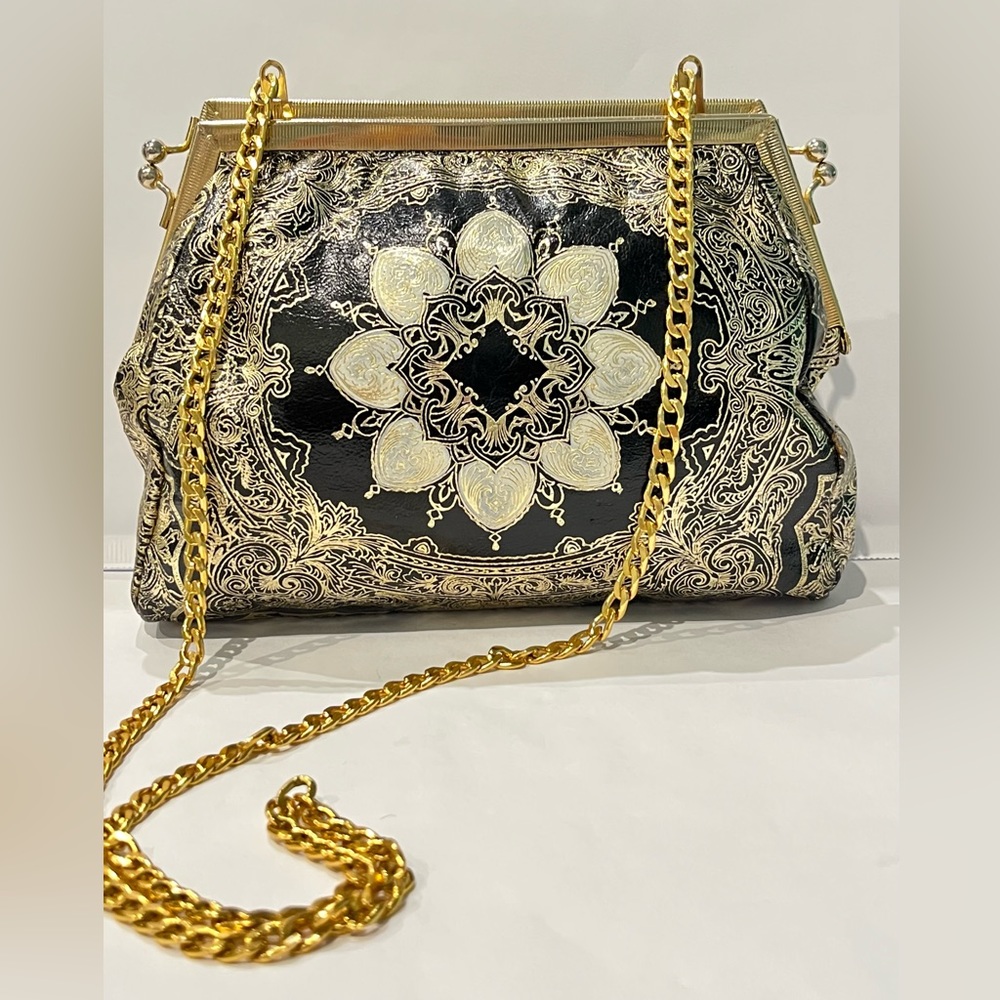 Vtg Italian Gilt Embossed Leather Kisslock Clutch/Shoulder Bag Black White Gold